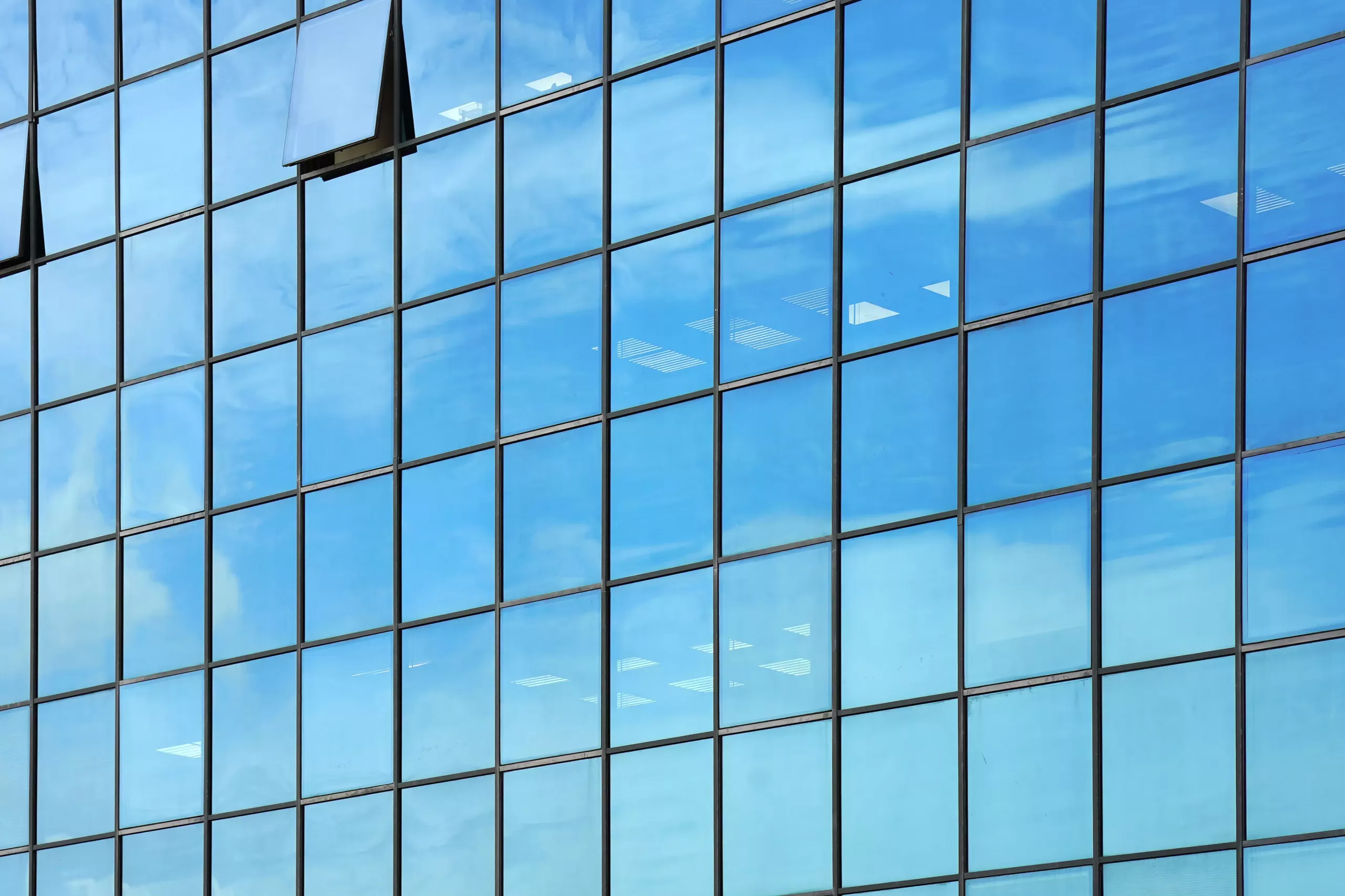 fachadas de cristal Perito judicial Segovia